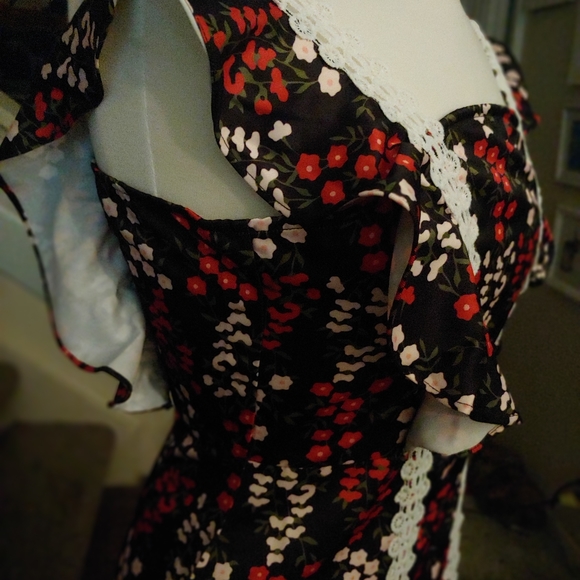 Midi dress - Picture 3 of 4